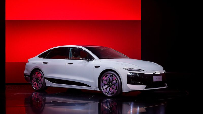 Der A6 E-tron feiert in Shanghai in einer Langversion Premiere, die dank 107 kWh großem Akku 770 Kilometer weit kommen soll. (Bild: Audi)