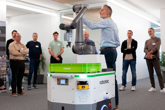 Die mobile Robotik hat den Weg in die Praxis gefunden – das zeigen Mobile Robotics TechDays bei Robotec Solutions. (Bild:  Robotec)