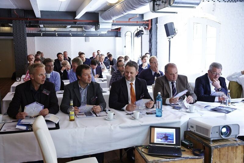 Auf dem fünften Rittal Branchentag „Schiff & See“ am 15. Mai 2014 in Hamburg informierten Experten aus der maritimen Industrie über betriebseffiziente und umweltfreundliche Schiffe und Häfen der Zukunft. (Rittal)