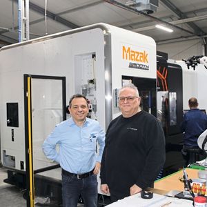 V. l.: Ein erfolgreiches Team: Christian David, Key Account Manager bei Big Daishowa und Rolf Dettinger, Leiter CNC-Fertigung bei Pipetronics. (Big Daishowa)
