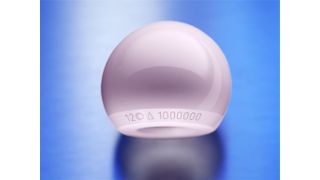 An den beiden Standorten Plochingen und Marktredwitz produziert die Ceramtec GmbH Kugelköpfe und Pfanneninserts für Hüftgelenkprothesensysteme. (Bild: Ceramtec)