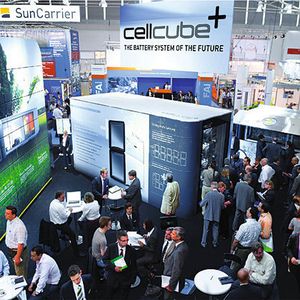 „Intelligente Technik – Saubere Zukunft“ war das Motto am a+f-Stand bei der Intersolar. Bild: Gildemeister