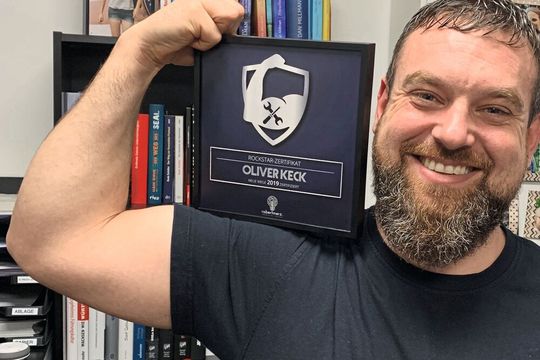 Kfz-Unternehmer Oliver Keck hat es geschafft, sich und seine Werkstatt auf der Social-Media-Plattform Facebook erfolgreich zu vermarkten. (Bild:  Oliver Keck)