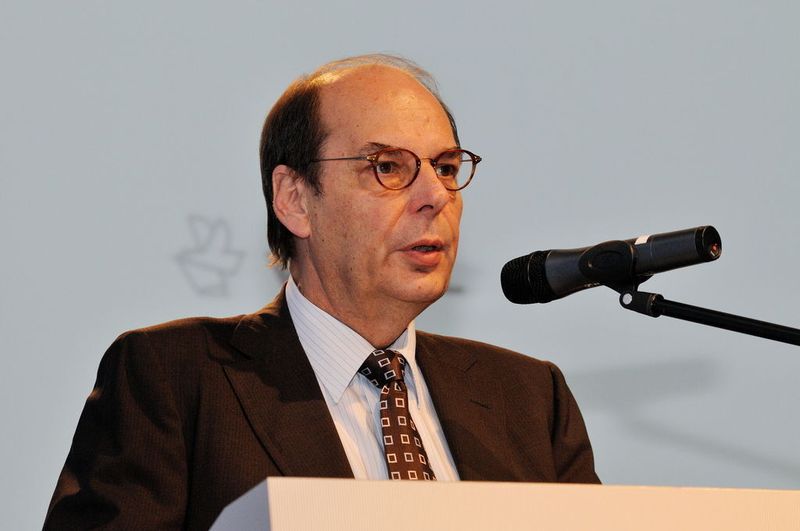 „Die Fachtagung für Freie Werkstätten in in den 18 jahren ihres Bestehens zu einem wichtigen Branchenevent geworden“, sagte Ernst Haack, Geschäftsleitung Vogel Business Media anlässlich der Begrüßung zur 18. Fachtagung Freie Werkstätten und Service des Branchenjournals »kfz-betrieb«. (Archiv: Vogel Business Media)