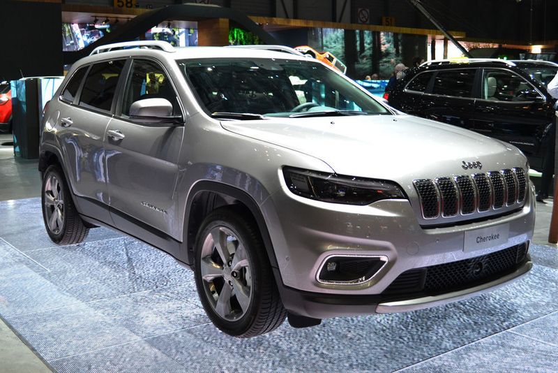 … und der neue Cherokee, die ihr Debüt in Europa geben. (Seyerlein »kfz-betrieb«)