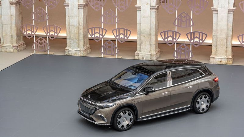 Mit dem Mercedes-Maybach EQS SUV 680 erscheint das bisher luxuriöseste Elektroauto von Mercedes. (Bild: Mercedes-Benz)