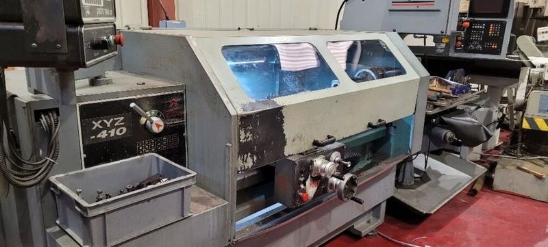 Zu den zu versteigernden CNC-Drehmaschinen kommt noch diese XYZ 410 hinzu. (Bild: Surplex)