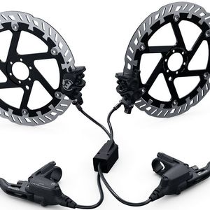 Ein zentrales Druckverteilungssystem sorgt bei CBS-Bremsen für eine gleichmäßige Verteilung des Bremsdrucks auf alle angeschlossenen Bremsen.(Bild:  Magura)