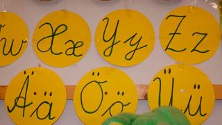 Auch Mikroprozessoren muss das Buchstabieren beigebracht werden, um sie komfortabel nutzen zu können. (Bild: Dieter_Schütz_pixelio.de)