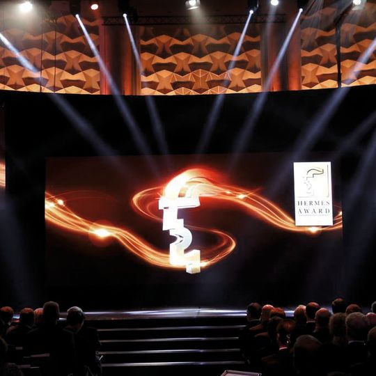 Eine unabhängige Jury unter dem Vorsitz von Prof. Wolfgang Wahlster, Vorsitzender der Geschäftsführung des Deutschen Forschungszentrums für Künstliche Intelligenz (DFKI), hat fünf Unternehmen für den Hermes Award 2016 nominiert. (Bild:  Deutsche Messe)