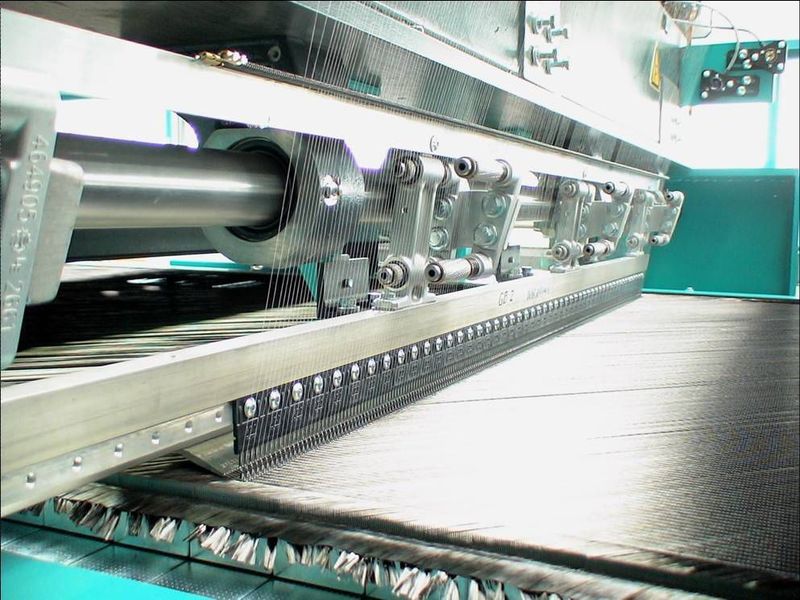 Verfestigungseinheit der  Hochleistungs-Nähwirkanlage Malitronic Multiaxial C&L.  (Bild: Karl Mayer)