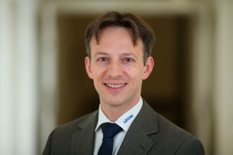 Auch die LEONI AG nutzte die Firmengeschichte zur Stärkung ihrer Marke: „Unser Ziel war es, die Bekanntheit zu steigern und unser Image positiv aufzuladen. Außerdem wurde dadurch innerhalb der Firma ein Wir-Gefühl erzeugt und der Zusammenhalt gesteigert“, erklärt Sven Schmidt, Konzernpressesprecher der LEONI AG. (Daniel Karmann )