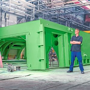 Solche enormen Abmessungen bringen selbst spezialisierte Maschinenanlagen an ihre Grenzen – nicht jedoch den auf besonders große Werkstücke ausgelegten Maschinenpark von IAA.(Bild:  neumeister.de)