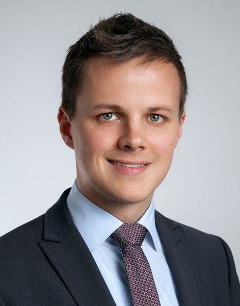 Johannes Frick, MSc ETH, ist Geschäftsführer der IBF Solutions AG mit Sitz in Zürich. Fachreferent CE-Kennzeichnung nach Maschinenrichtlinie und Niederspannungsrichtlinie sowie Safexpert. Studium der Elektrotechnik an der ETH Zürich im Schwerpunkt Energietechnik. (IBF)