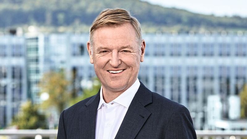 Dr. Marcus Söldner, CEO Car-Garantie: „Unser Fokus liegt auf dem weiteren Ausbau von Direktmarketing-Lösungen und Garantieverlängerungen sowie der gezielten Weiterentwicklung unserer E‑Mobilitätsprodukte – 2026 erstmals inklusive Hochvolt‑Batterieabsicherung.“ (Bild:  CG Car-Garantie)
