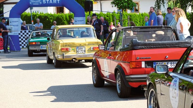 Am Start der Meister-Cassic 2021 der Kfz-Innung Oberbayern. (Bild: Zietz/»kfz-betrieb«)