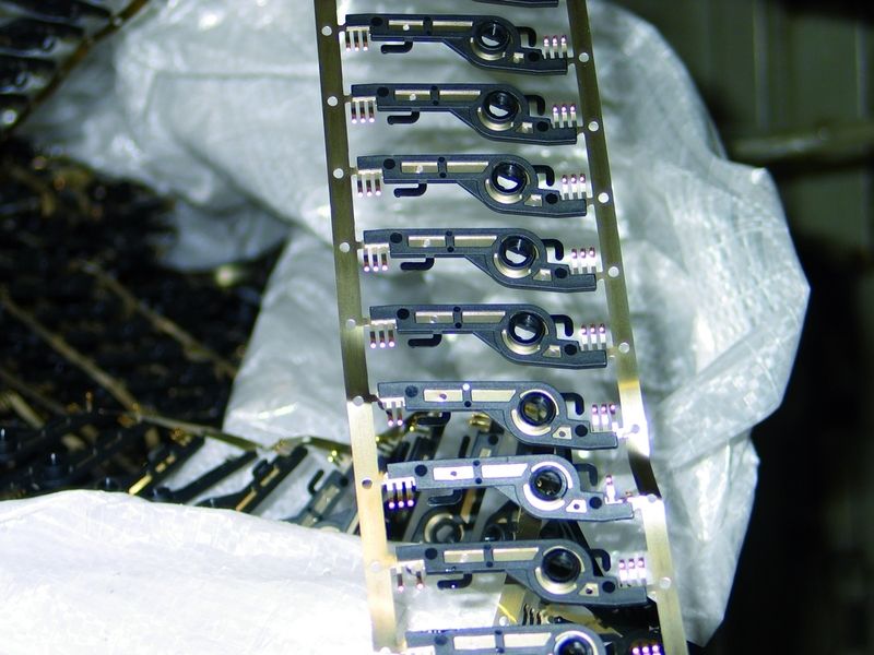 Durch eine genaue Analyse wird bereits vor dem Recycling festgestellt, welche Edelmetallbestandteile in dem Abfall enthalten sind. (Archiv: Vogel Business Media)