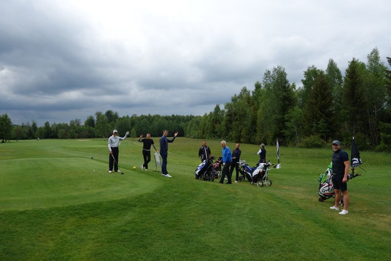 Ob die Jungs sich wirklich immer gefreut haben, wenn ich mit dem Golfmobil um sie gecruised bin?! (Bild: IT-BUSINESS)