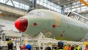 Die Nachrichtenagentur Reuters hat erfahren, dass Airbus nun plant, in diesem Jahr noch auf eine Auslieferungszahl an Verkehrsmaschinen von rund 900 Stück zu kommen ... (Bild: Airbus)