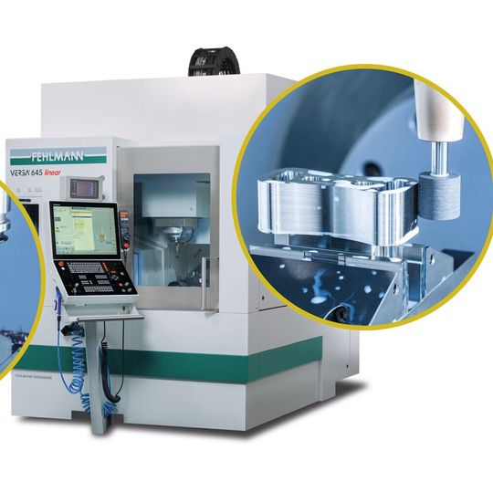 Perfekt kombiniert: 5-Achs-Bearbeitungszentrum  Versa 645 linear mit Koordinatenschleiffunktion.(Bild:  Fehlmann)