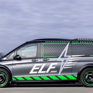 When the sun is shining, ELF can charge its batteries using solar cells on the roof.(Image: Mercedes-Benz)