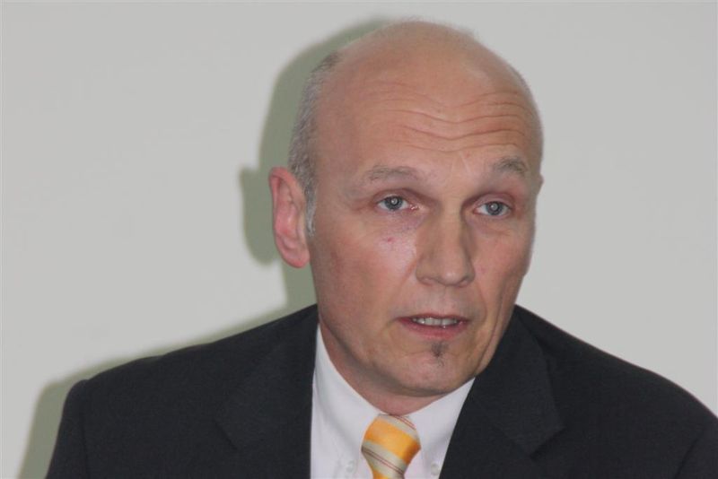 Bestimmend und schier allgegenwärtig war auf der AchemAsia die Diskussion um die Erhaltung der Wasserressourcen und Bekämpfung der Wasserverschmutzung, denn die Abwasserbehandlung in China sieht sich derzeit mit einem breiten Spektrum von Hürden und Herausforderungen konfrontiert. In seinem Plenarvortrag stellte Prof. Sven-Uwe Geissen, Leiter des Instituts für Technischen Umweltschutz der TU Berlin, die Möglichkeiten, Herausforderungen und Einschränkungen des professionellen Recyclings von Abwasser in der Prozessindustrie dar.  (Archiv: Vogel Business Media)