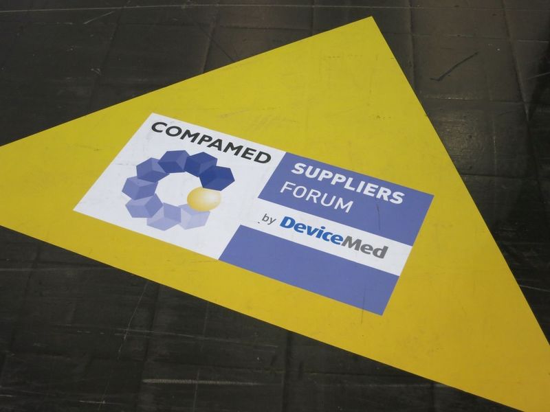 Während das Compamed-Hightech-Forum by Ivam traditionell in Halle 8a stattfindet, tragen die Vortragenden des Compamed Suppliers Forum by Devicemed in Halle 8b vor. (Bild: Schäfer)