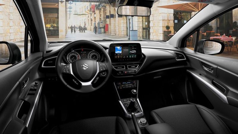 Außerdem gibt es ein neues Infotainment-System. (Bild: Suzuki)