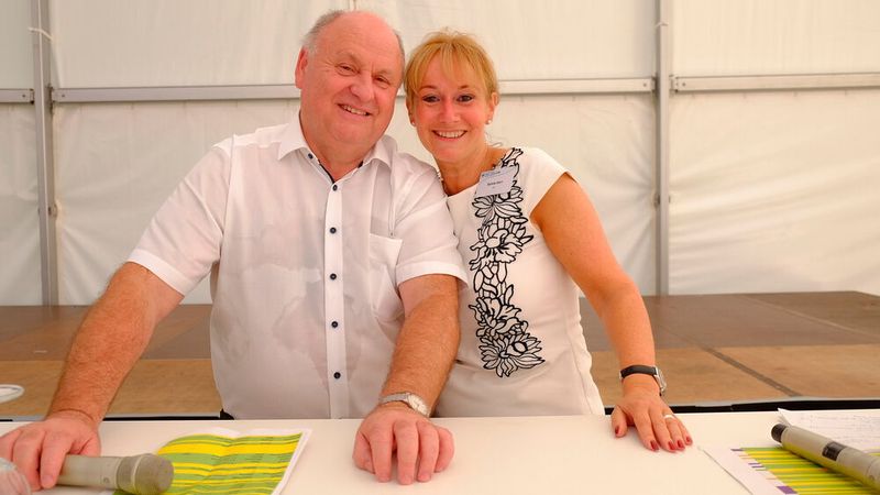 Starkes und bewährtes Duo: BFC-Schulleiterin und Geschäftsführerin Sylvia Gerl und Helmut Peter als BFC-Vorsitzender. (Bild: Zietz – »kfz-betrieb«)