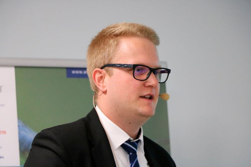 ... Stefan Lammers von der Universität Paderborn gab einen Überblick zu existierenden Konstruktionsrichtlinien... (K.Juschkat/konstruktionspraxis)
