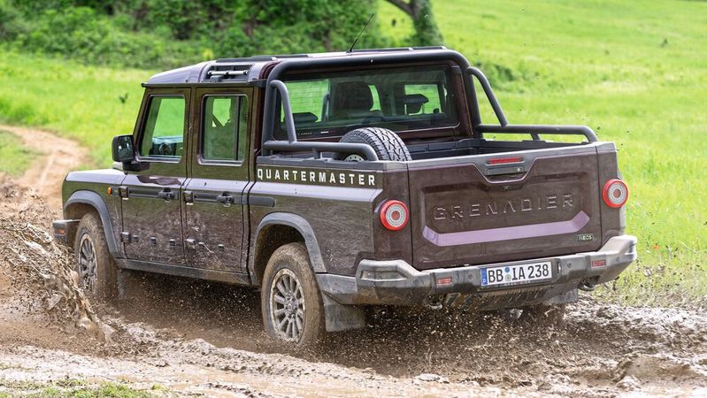 Ineos schickt mit dem Quartermaster einen stattlichen Pick-up ins Rennen in ein kleines, aber tendenziell wachsendes Marktsegment.(Bild:  Simon Palfrader)