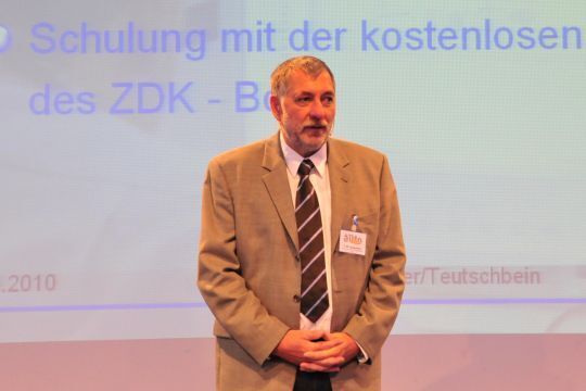 Friedrich Wilhelm Teutschbein berichtete von seinen Erfahrungen als Berufschullehrer und Mitglied eines Gesellenprüfungsausschusses mit der Online-Prüfung. (Archiv: Vogel Business Media)