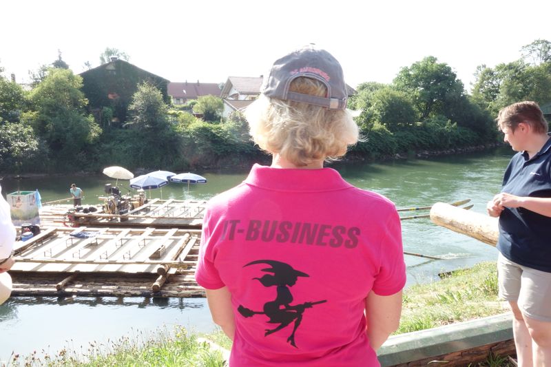 Die IT-BUSINESS Hexenküche schwamm auch mit (IT-BUSINESS)