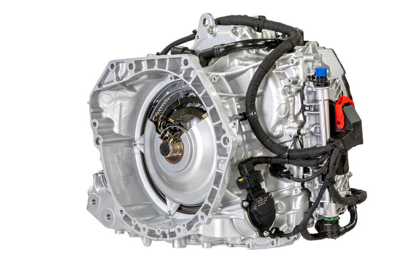 Magna hat sein Getriebewerk in Bordeaux verkauft. Im Bild: Hybrid-Getriebe für Stellantis.