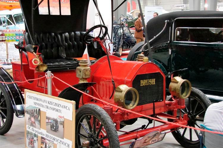 Selbst so etwas kann man bei unseren Nachbarn erwerben: automobile Raritäten aus den Anfangszeiten des Automobils.  (Bild: Jozef Trzionka)