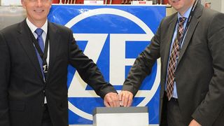 ZF hat am 29. Juli 2013 an seinem Standort in Schweinfurt das ZF Composites Tech Center eröffnet. (Bild: ZF Friedrichshafen)
