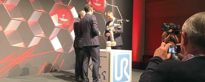 Auf einer Preview zur Hannover Messe 2019 stellten rund 40 Unternehmen Journalisten aus aller Welt ihre Produktneuheiten vor. (Bild:  Industry of Things/Jürgen Schreier)