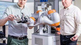 Intelligente Robotik zählt zu den Schwerpunkten der Forschungsarbeit im Smart Production Lab. (Volkswagen AG)