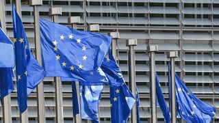 Erst jedes dritte IT- und Digitalunternehmen hat erste Maßnahmen zur Umsetzung der DSGVO begonnen. Dabei drohen ab 25. Mai 2018 bei Datenschutz-Verstößen empfindliche Bußgelder. (Bild: Pexels)