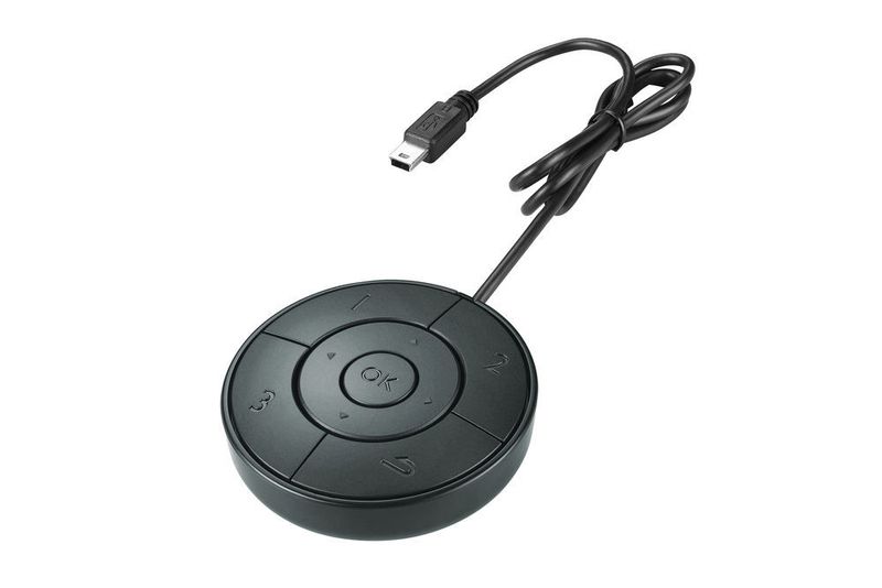 Zum Lieferumfang gehört ein kabelgebundener OSD-Controller, der wie eine Fernbedienung funktioniert. (Benq)