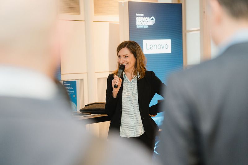 …Vera Nikolic, Project Manager, Vogel IT-Akademie. (Bild: Vogel IT-Akademie / Manuel Emme)