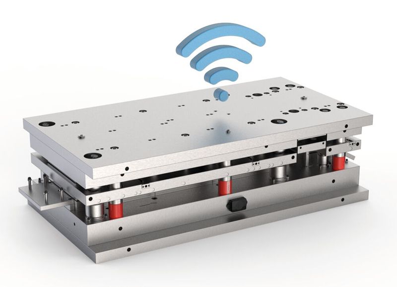 Punching frame with tracker (Source: Strack Norma)