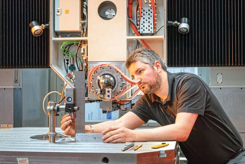 Contrôle de la précision à chaque étape du processus de production. (Source : DECLIC)