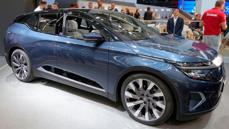 In den Sternen steht offenbar die Zukunft von Byton. Das mit großem Medienecho gestartete Unternehmen stellt sich gerade neu auf. (Bild: Wehner/»kfz-betrieb«)