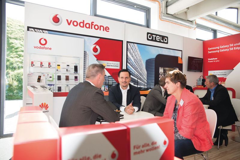 Auf dem Gemeinschaftsstand von Vodafone und Otelo war das Vodafone Partnergramm von ENO ein Topthema. (52Grad Wagner Deters-Prohl GbR)
