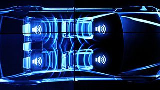 Harman hat auf der CES in Las Vegas zwei neue Akustik-Lösungen vorgestellt. Mit Individual Sound Zones und Halosonic generiert der Zulieferer unterschiedliche Soundbereiche im Fahrzeuginnenraum und minimiert externe Störgeräusche. (Bild: Harman)