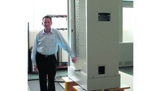 Harald Mayr, Projektleiter Profilschleifen der Reform Maschinenfabrik Adolf Rabenseifner GmbH & Co. KG, Fulda: „Die Querachse ermöglicht den Einsatz von zwei unterschiedlichen Schleifscheiben und die zusätzliche Schwenkachse erweitert den Anwendungsbereich der Maschine.“ (Archiv: Vogel Business Media)