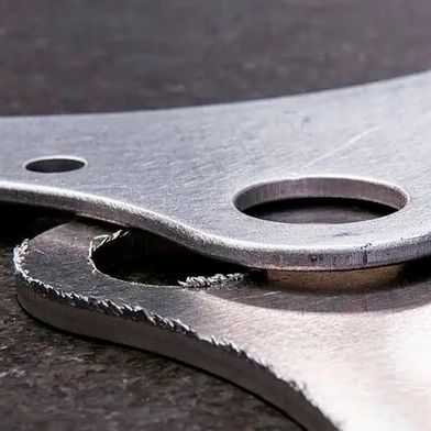 Vorläufiges Ende für neue Messe! Entgraten (hier ein Beipsiel), Teilereinigung und Oberflächenbearbeitung wäre das Themen-Trio der Parts Finishing gewesen, die im November Premiere feiern wollte. Doch nun kommt die Absage vom Veranstalter ... (Bild: J. Simmonis)