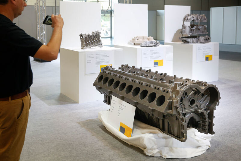 More than 430 exhibitors from more than 30 countries demonstrated the global character of castings production in Halls 13 and 14. (Messe Düsseldorf / ctillmann)