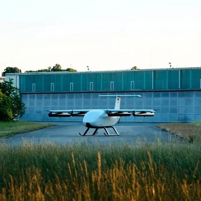 ERC System is a start-up that is also dedicated to drone development. What you can see here is a heavy-duty drone that can weigh 250 kilograms. The military in particular is interested in the unmanned flight system, which is now coming faster than initially planned. (Source: ERC system)